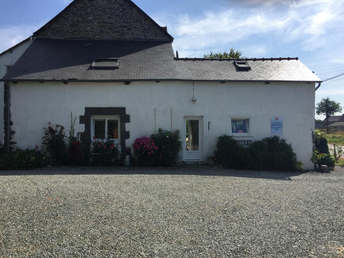 Le Petit Gite Blanc, Langourla Exteriör bild